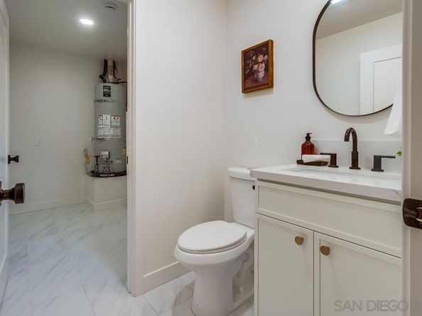538 Luna Dr, Oceanside CA 92057