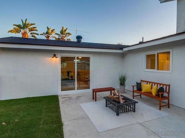 538 Luna Dr, Oceanside CA 92057