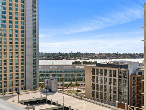 325 7th Ave 1507, San Diego CA 92101
