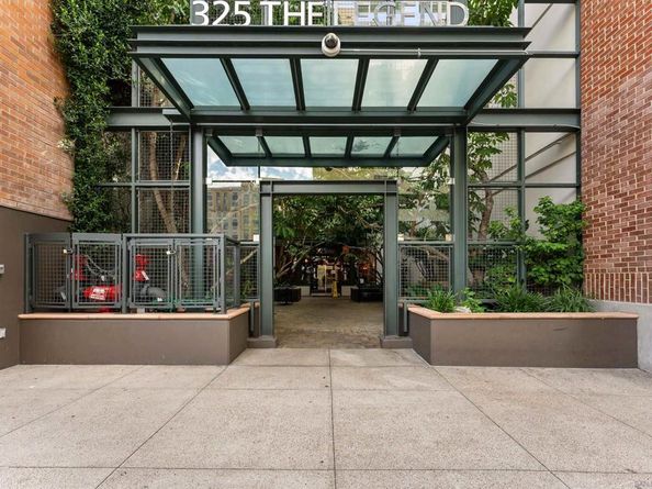 325 7th Ave 1507, San Diego CA 92101