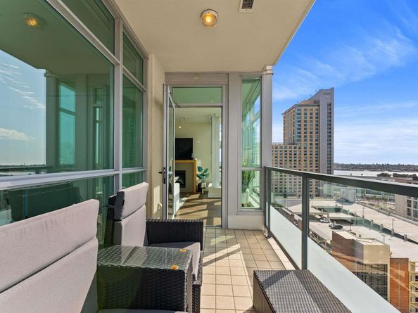 325 7th Ave 1507, San Diego CA 92101