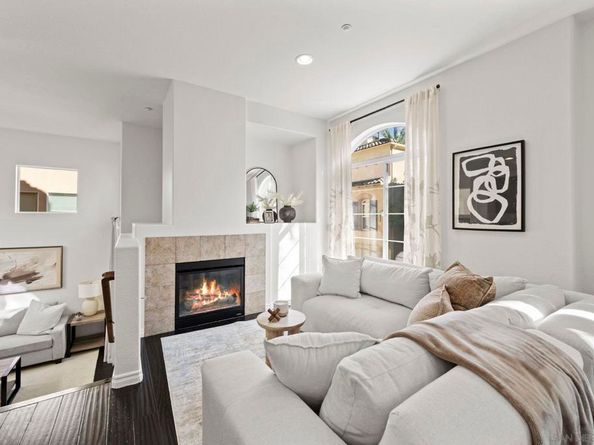 2816 Villas Way, San Diego CA 92108