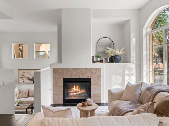 2816 Villas Way, San Diego CA 92108