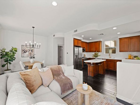 2816 Villas Way, San Diego CA 92108