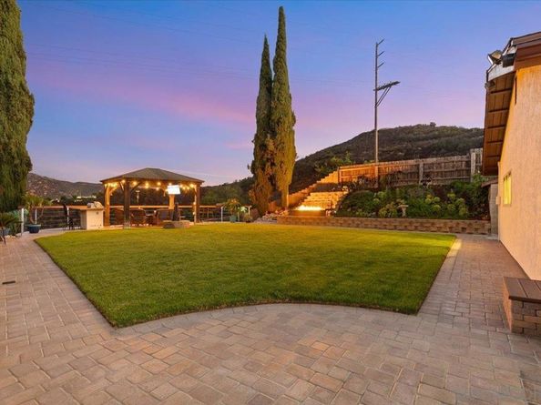 12431 Ridgeton Dr, Lakeside CA 92040