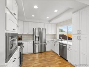 12431 Ridgeton Dr, Lakeside CA 92040