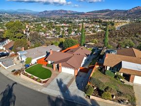 12431 Ridgeton Dr, Lakeside CA 92040