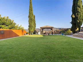 12431 Ridgeton Dr, Lakeside CA 92040