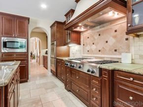 15609 Hayden Lake Place, San Diego CA 92127