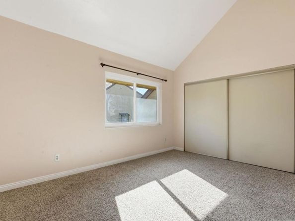 1585 Stone Edge Cir, El Cajon CA 92021