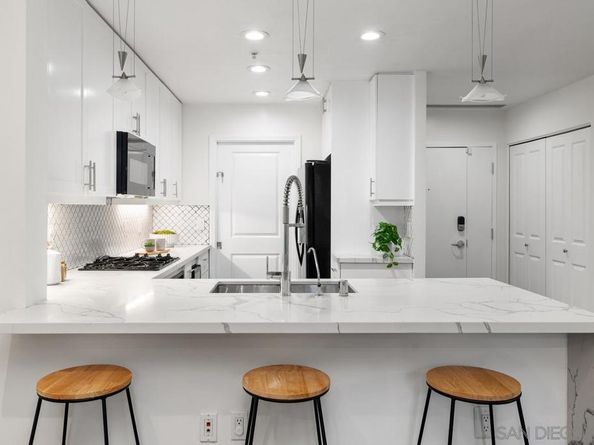 850 Beech St 203, San Diego CA 92101