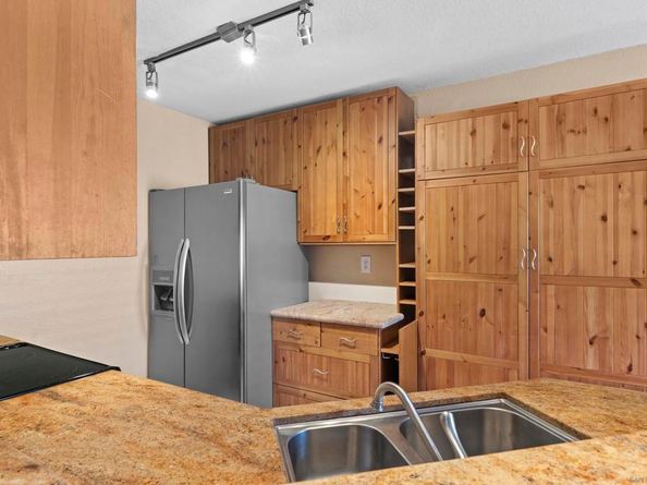 9785 Mesa Springs Way 74, San Diego CA 92126