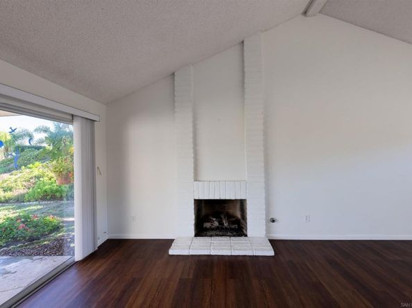 17476 Plaza Cerado 91, San Diego CA 92128