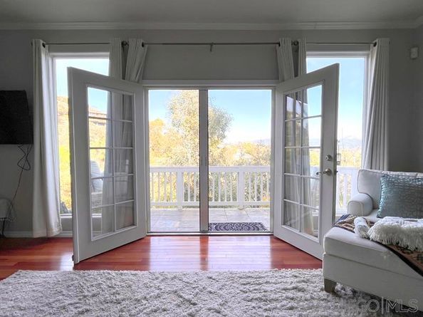 4275 Crestview Drive, La Mesa CA 91941