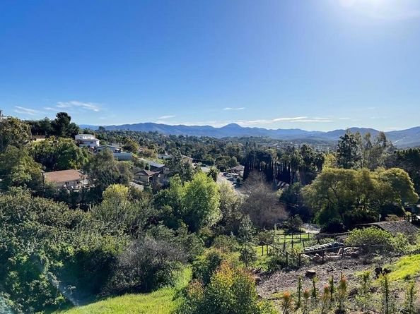 4275 Crestview Drive, La Mesa CA 91941