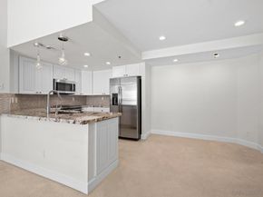 640 Camino De La Reina 1401, San Diego CA 92108