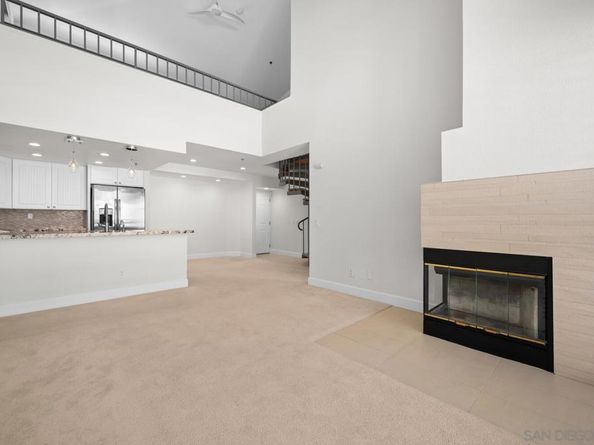 640 Camino De La Reina 1401, San Diego CA 92108