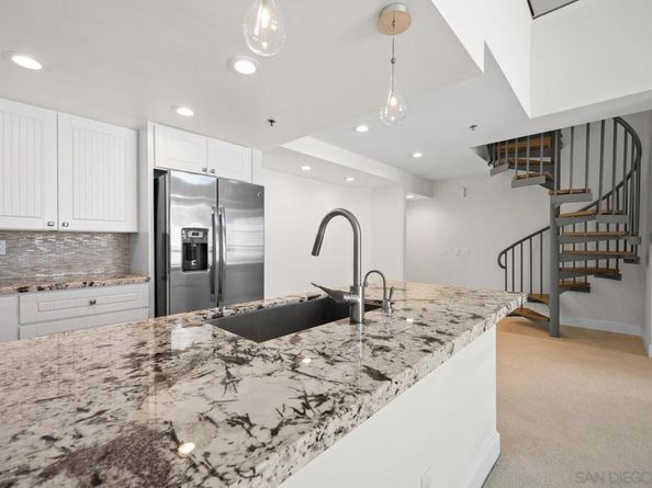 640 Camino De La Reina 1401, San Diego CA 92108