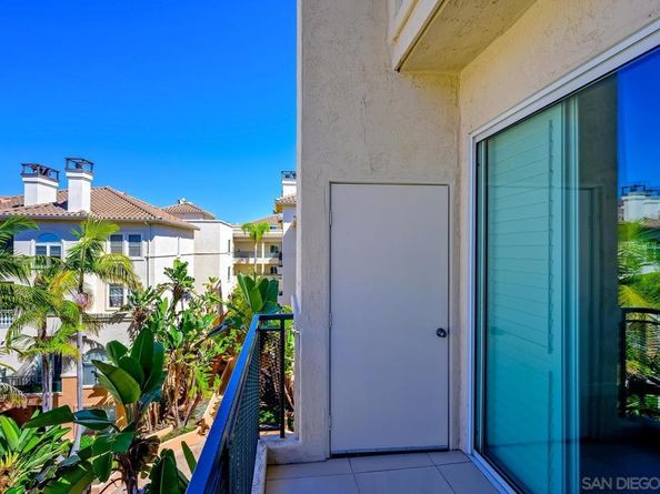 640 Camino De La Reina 1401, San Diego CA 92108