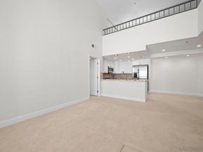 640 Camino De La Reina 1401, San Diego CA 92108