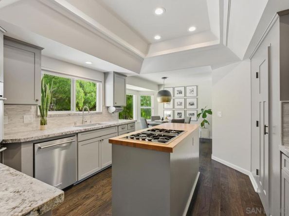 905 Vista Del Monte Way, El Cajon CA 92020