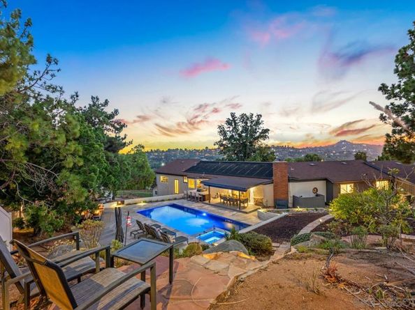 905 Vista Del Monte Way, El Cajon CA 92020