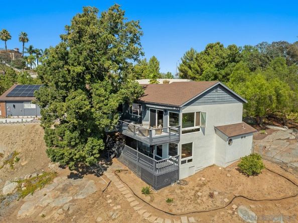 905 Vista Del Monte Way, El Cajon CA 92020