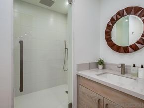 5435 Parkview Dr., La Jolla CA 92037