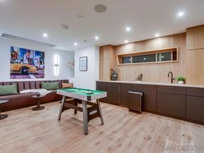 5435 Parkview Dr., La Jolla CA 92037