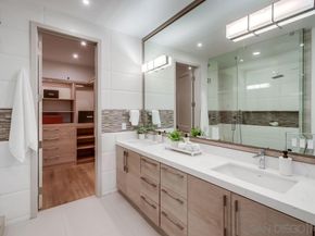 5435 Parkview Dr., La Jolla CA 92037