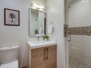 5435 Parkview Dr., La Jolla CA 92037