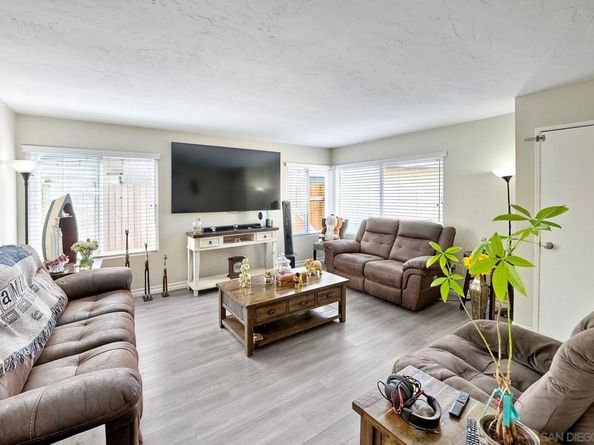 1322 Carnell Ct, San Diego CA 92154