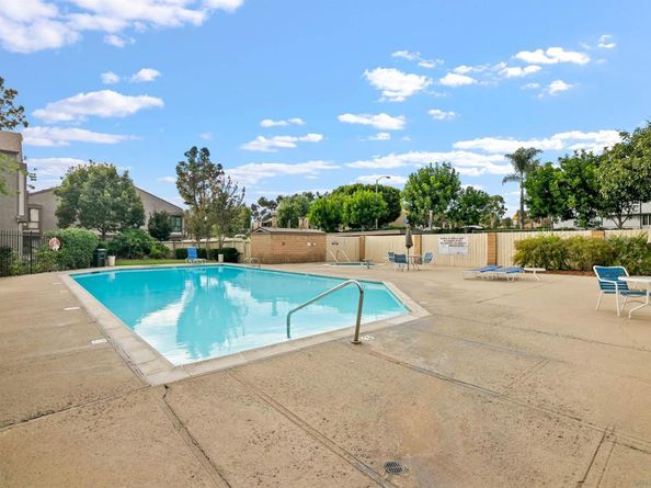 9229 Village Glen Dr 235, San Diego CA 92123