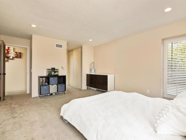 9229 Village Glen Dr 235, San Diego CA 92123
