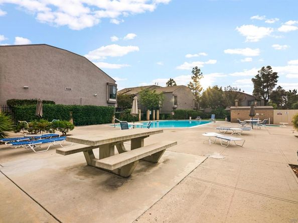 9229 Village Glen Dr 235, San Diego CA 92123