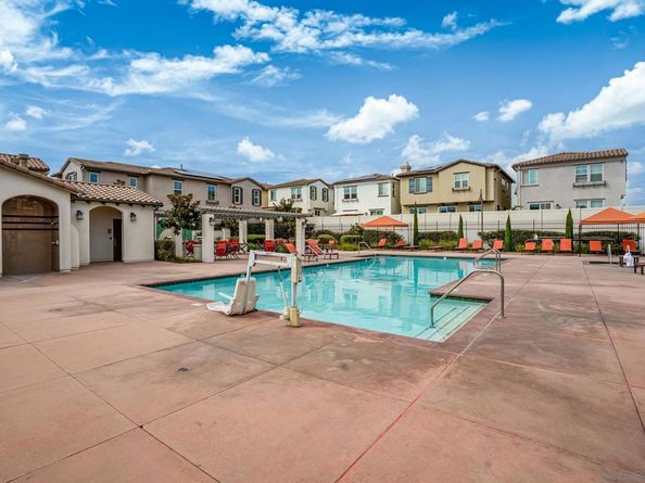 4208 Mission Ranch Way, Oceanside CA 92057