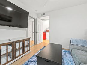 727 Ostend Ct, San Diego CA 92109
