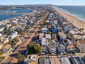727 Ostend Ct, San Diego CA 92109
