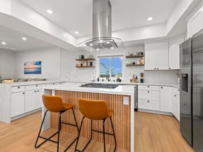 727 Ostend Ct, San Diego CA 92109