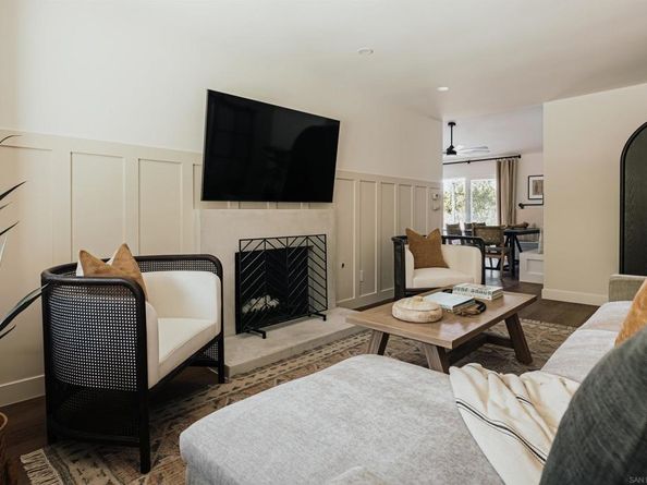 2813 Cottingham St, Oceanside CA 92054