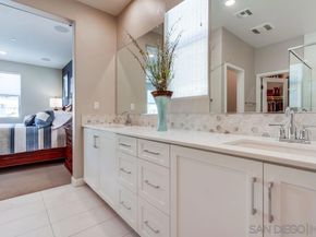 1933 Pascal Ct, Escondido CA 92026