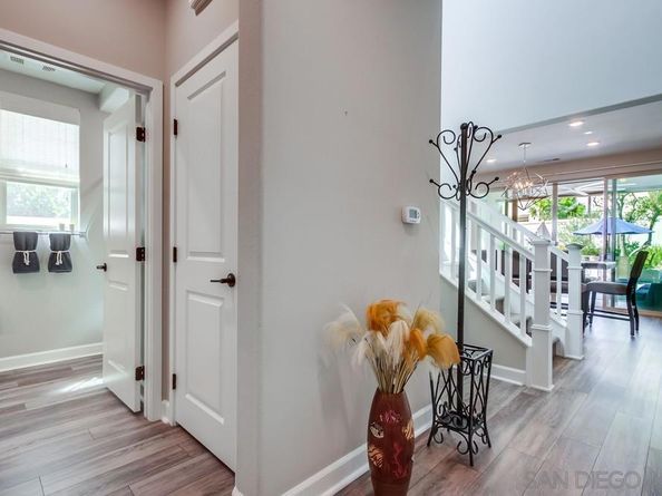 1933 Pascal Ct, Escondido CA 92026