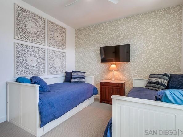 1933 Pascal Ct, Escondido CA 92026