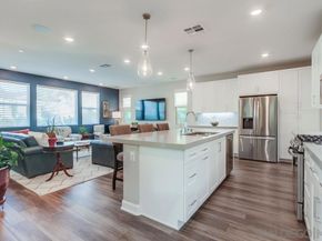 1933 Pascal Ct, Escondido CA 92026
