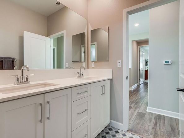 1933 Pascal Ct, Escondido CA 92026