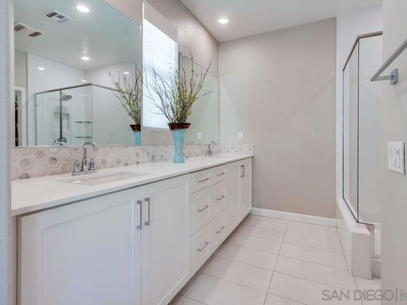 1933 Pascal Ct, Escondido CA 92026