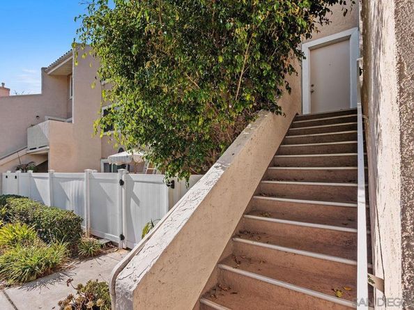 6903 Quail Place Unit G, Carlsbad CA 92009