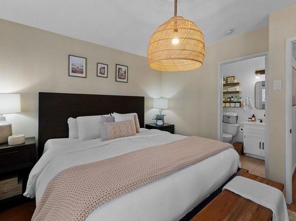 4527 Contour Blvd 8, San Diego CA 92115