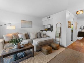 4527 Contour Blvd 8, San Diego CA 92115