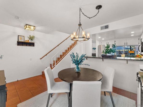 4527 Contour Blvd 8, San Diego CA 92115